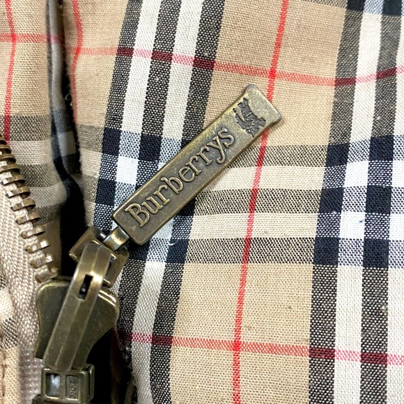 Men’s Burberry Plaid Check Monogram Goose Down Reversible Puffer Jacket - Picture 8 of 12